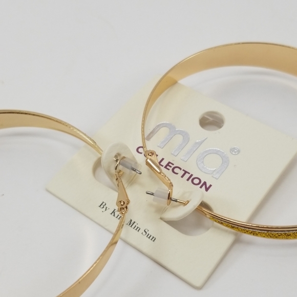 Mia Collection Earrings by Kim Min Sun - Picture 3 of 3